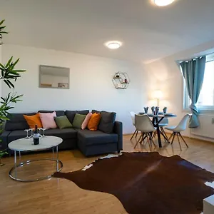 Apartment Stylish 2 Floor Penthouse • 15 Min To Center, Wien