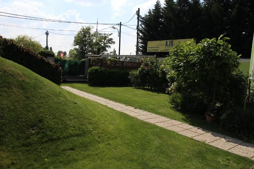 Ajo Apartments - Alte Donau Lake View Penthouse - Self-Check-In Vienna 0*,